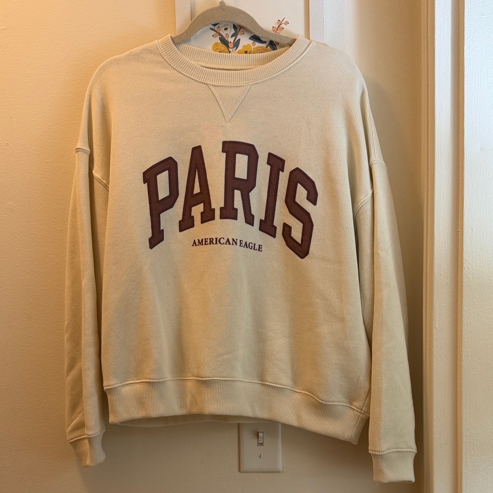 American Eagle Paris Sweatshirt